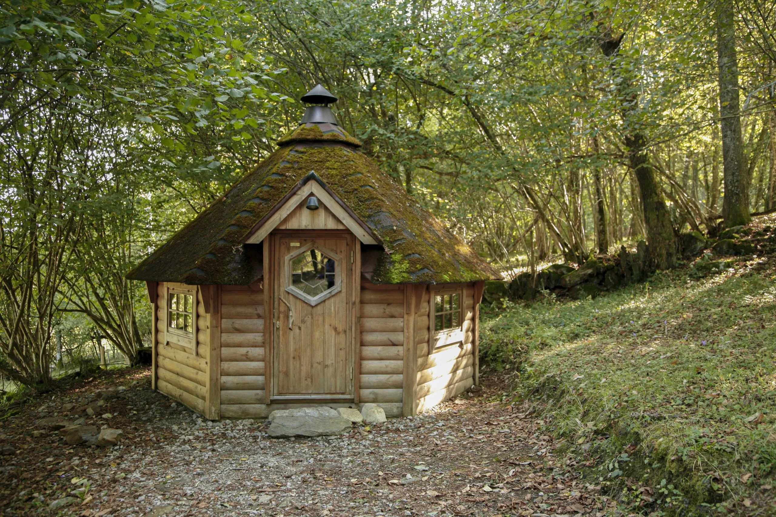 Gîte insolite « Les Cabanes de Pyrène · Cazarilh, Occitanie » — Cazarilh (Hautes-Pyrénées)